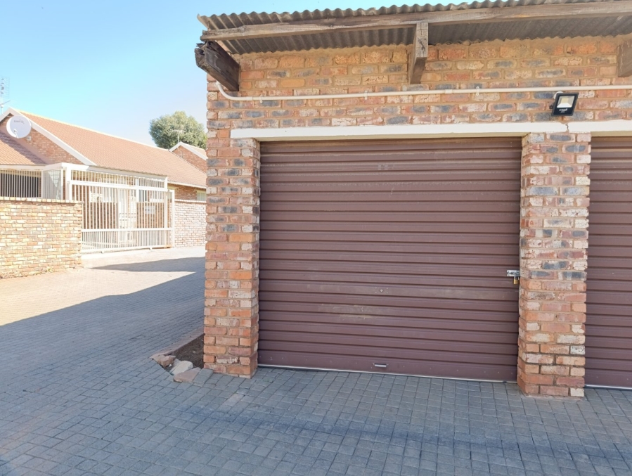 To Let 2 Bedroom Property for Rent in Uitsig Free State